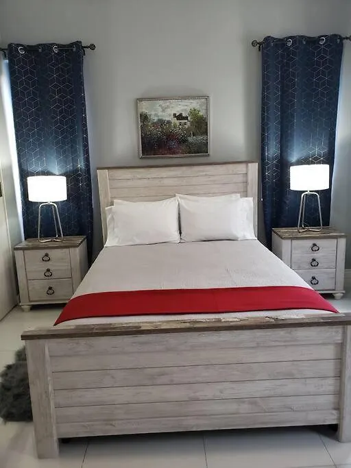 Metz Manor Apartment Kingston